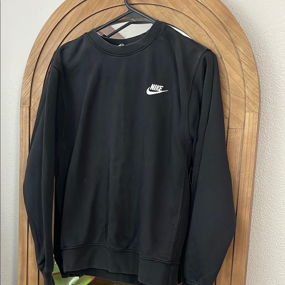 Nike Men's Classic Black Crewneck Sweater XS